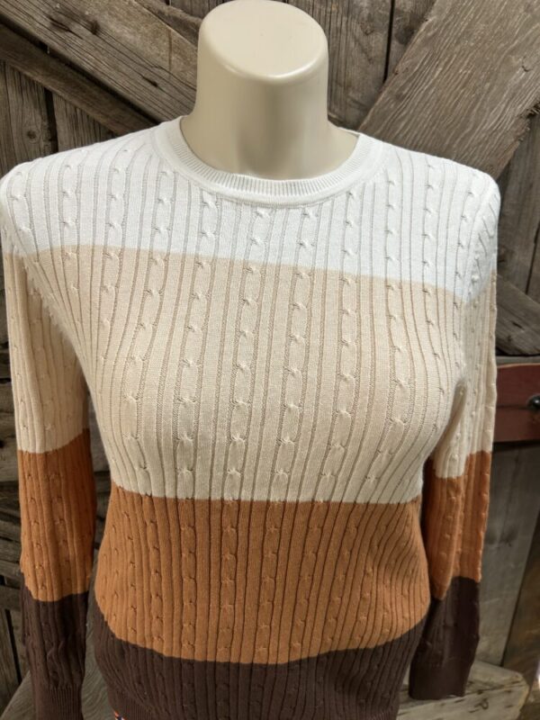 Little Daisy-Cable knit sweater